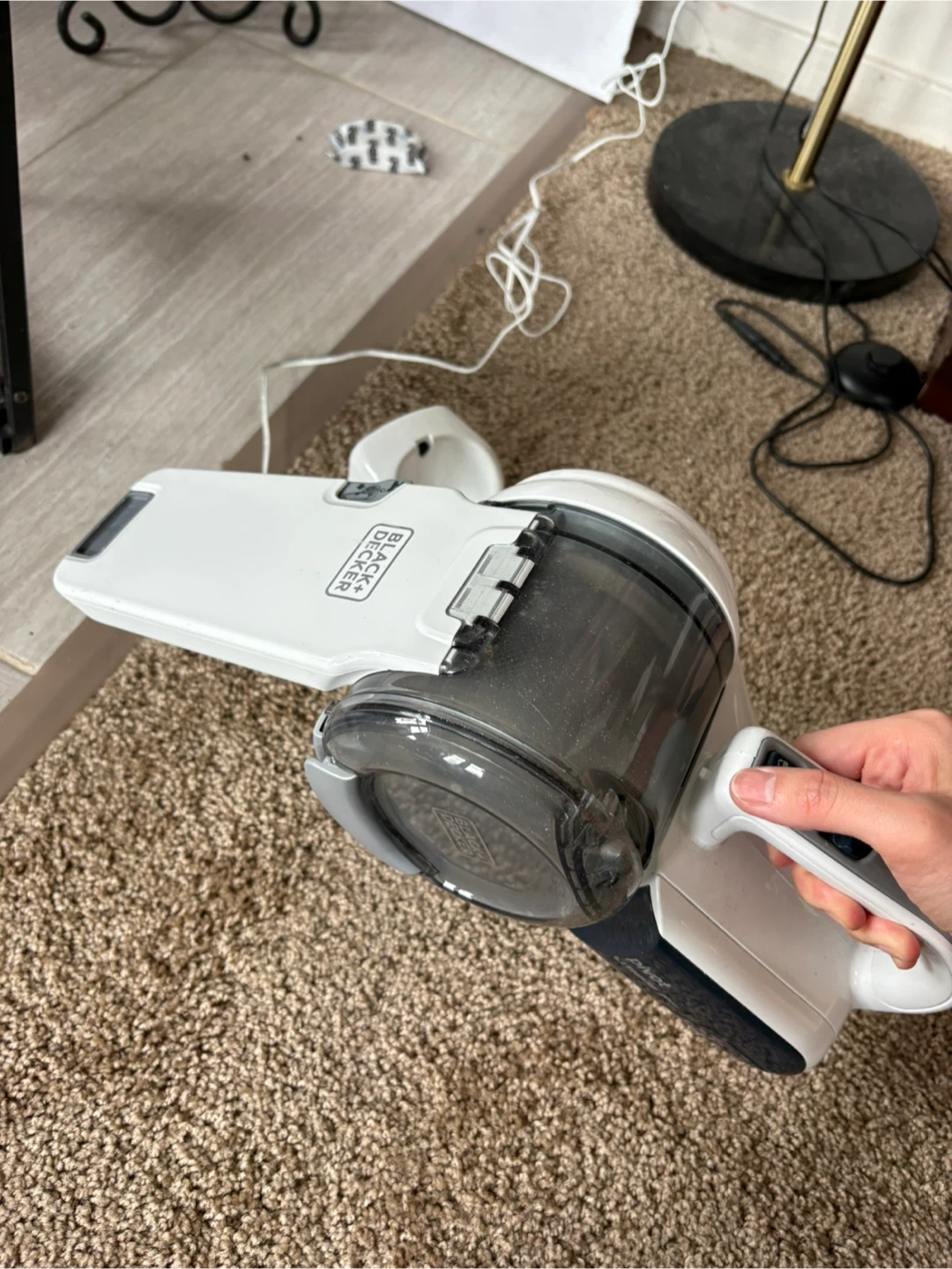 MOVING SALE- BLACK+DECKER Pivot Lithium Cordless Hand Vacuum - photo 2