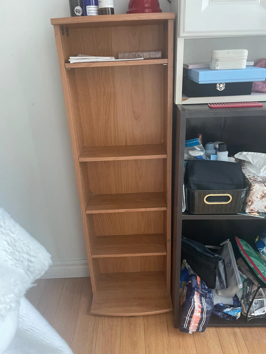 Wooden Bookshelf - photo 2