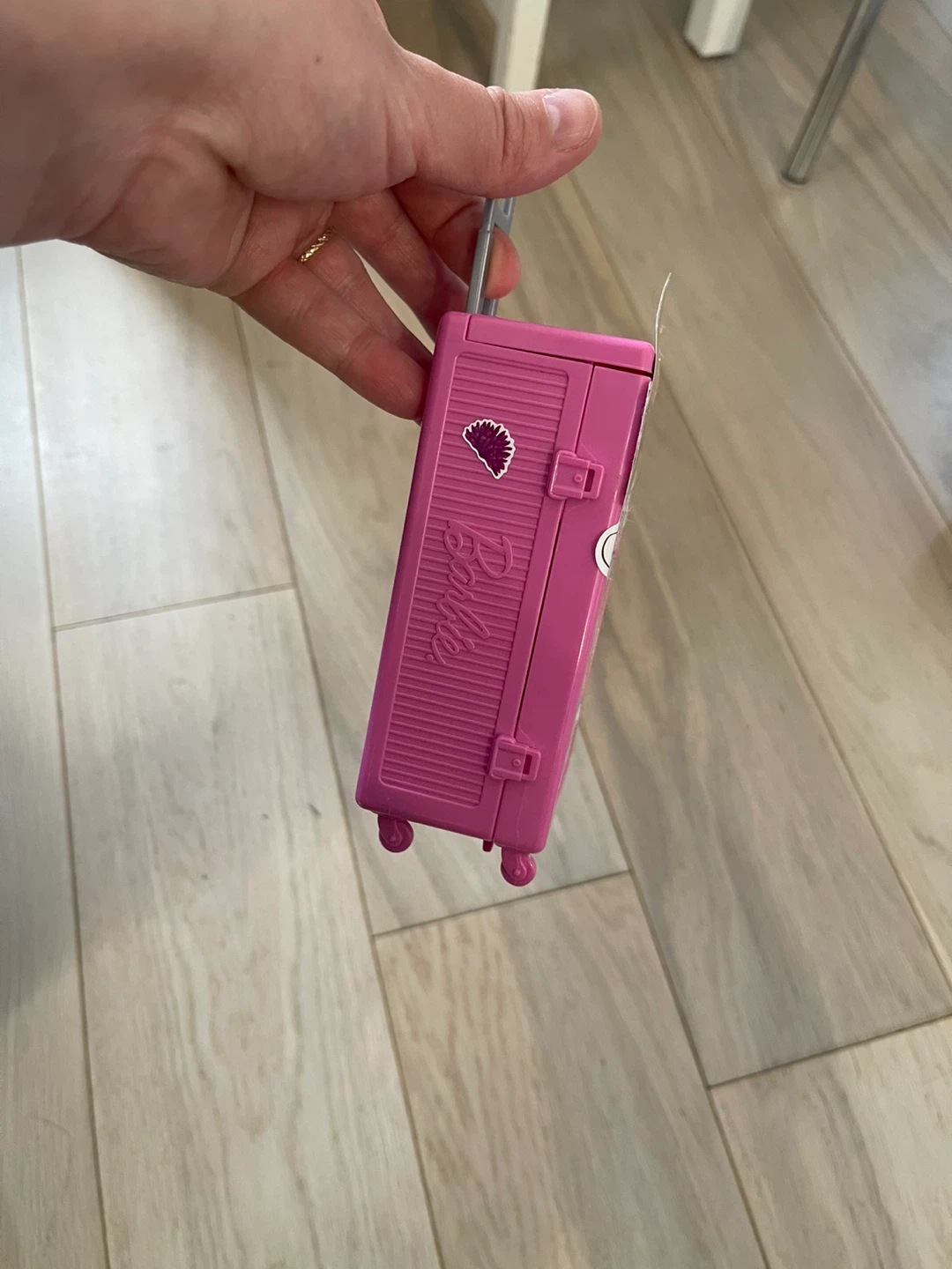 Barbie Pink Luggage Suitcase - photo 2