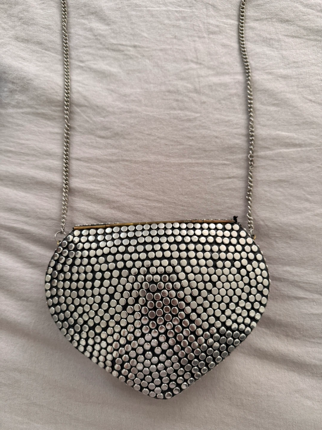Artisan Heart-Shaped Embellished Clutch Purse with Chain Strap - photo 5