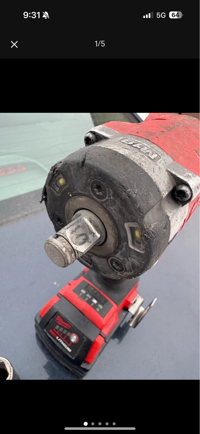 Milwaukee M18 FUEL Impact Wrench Kit - photo 3