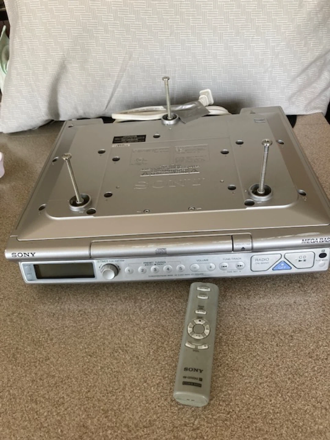 Sony under mount cabinet Clock, CD Player, and AM/FM Radio