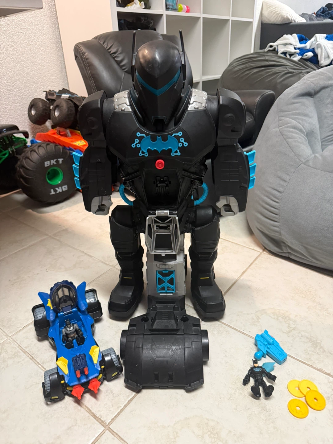 Fisher-Price Imaginext DC Super Friends Batbot Xtreme