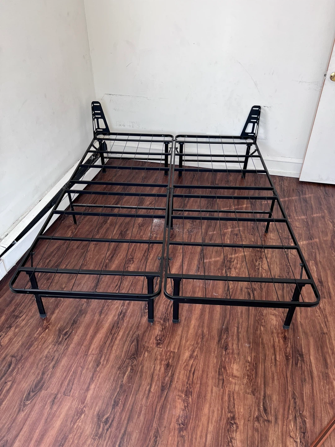 Black Metal Bed Frame Queen size