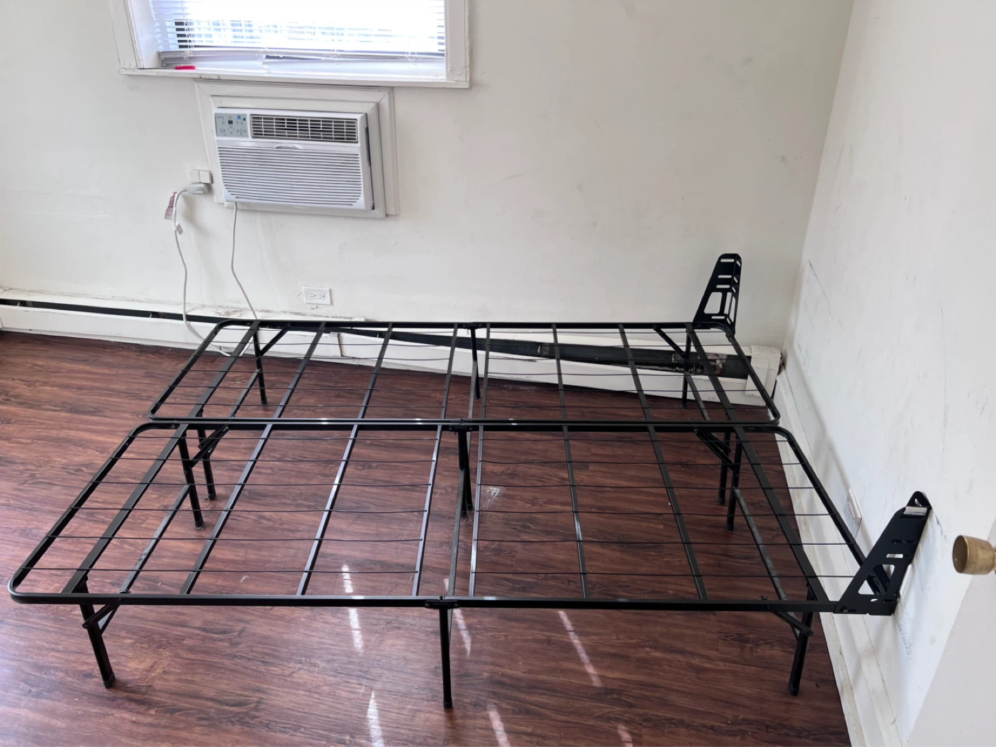 Black Metal Bed Frame Queen size - photo 3