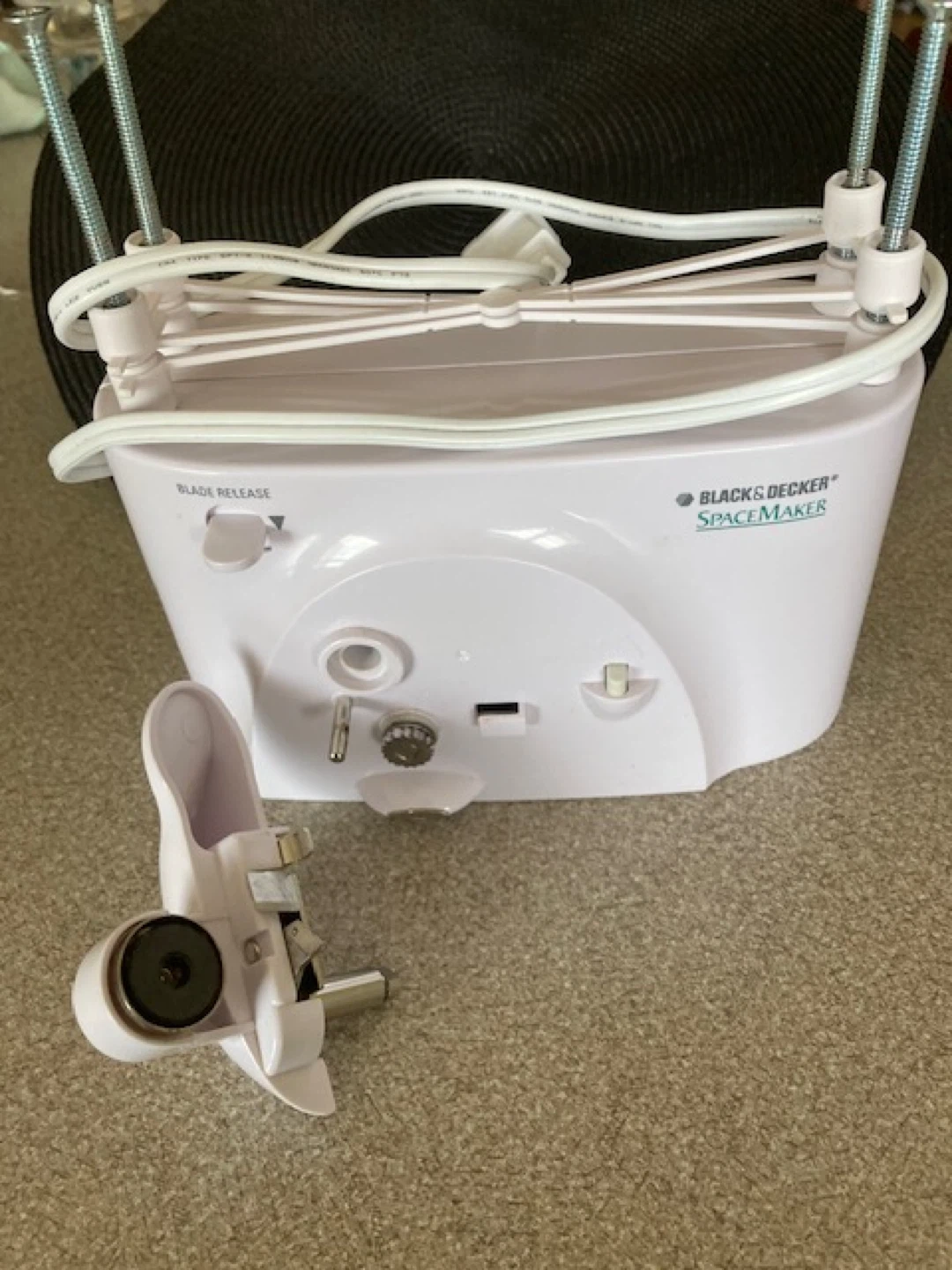 Black & Decker SpaceMaker Can Opener - photo 2