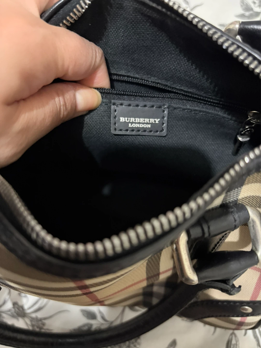 Burberry London Plaid Canvas Leather Trim Shoulder Bag - photo 5