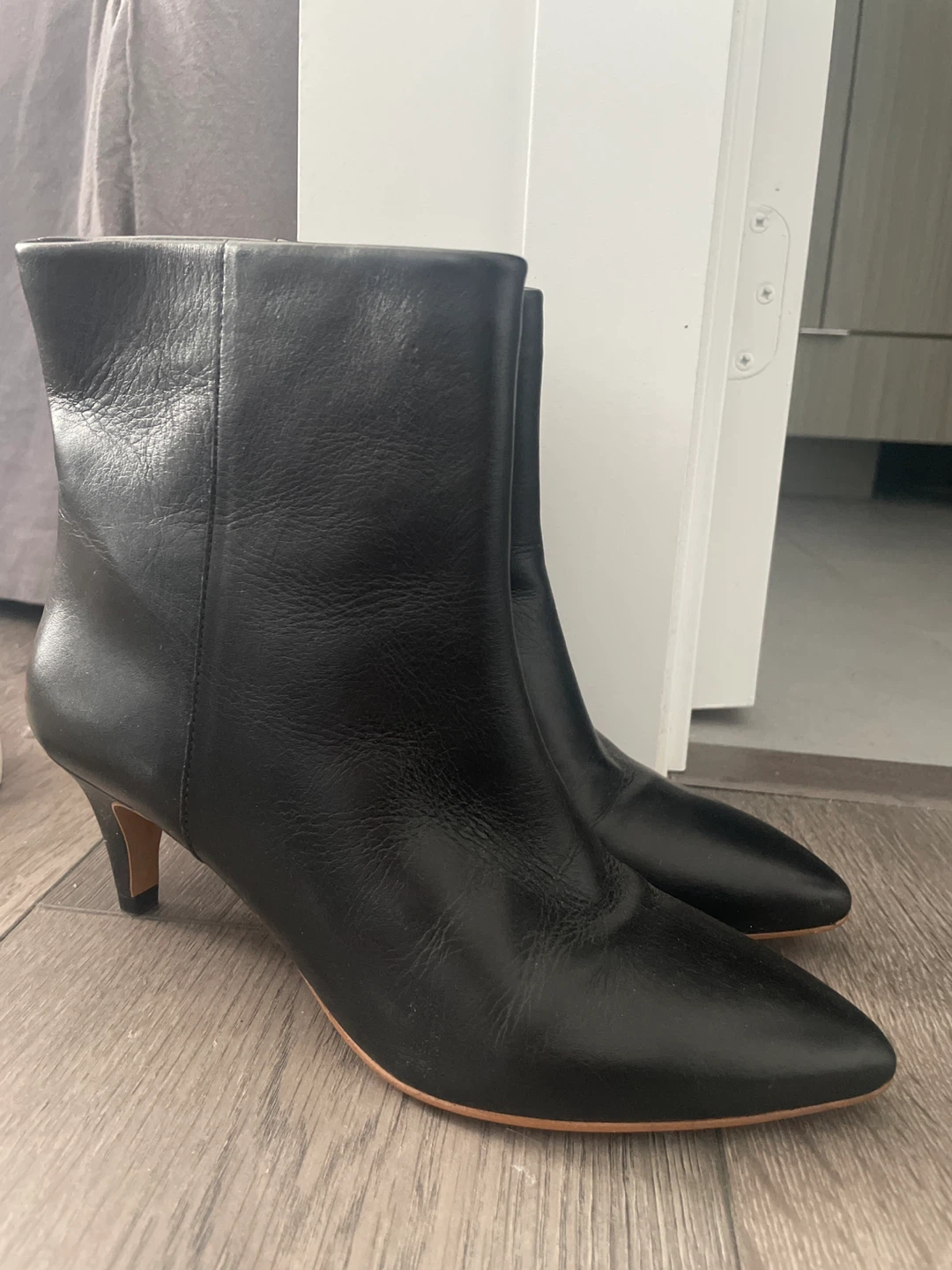 Dolce Vita kitten heel boots