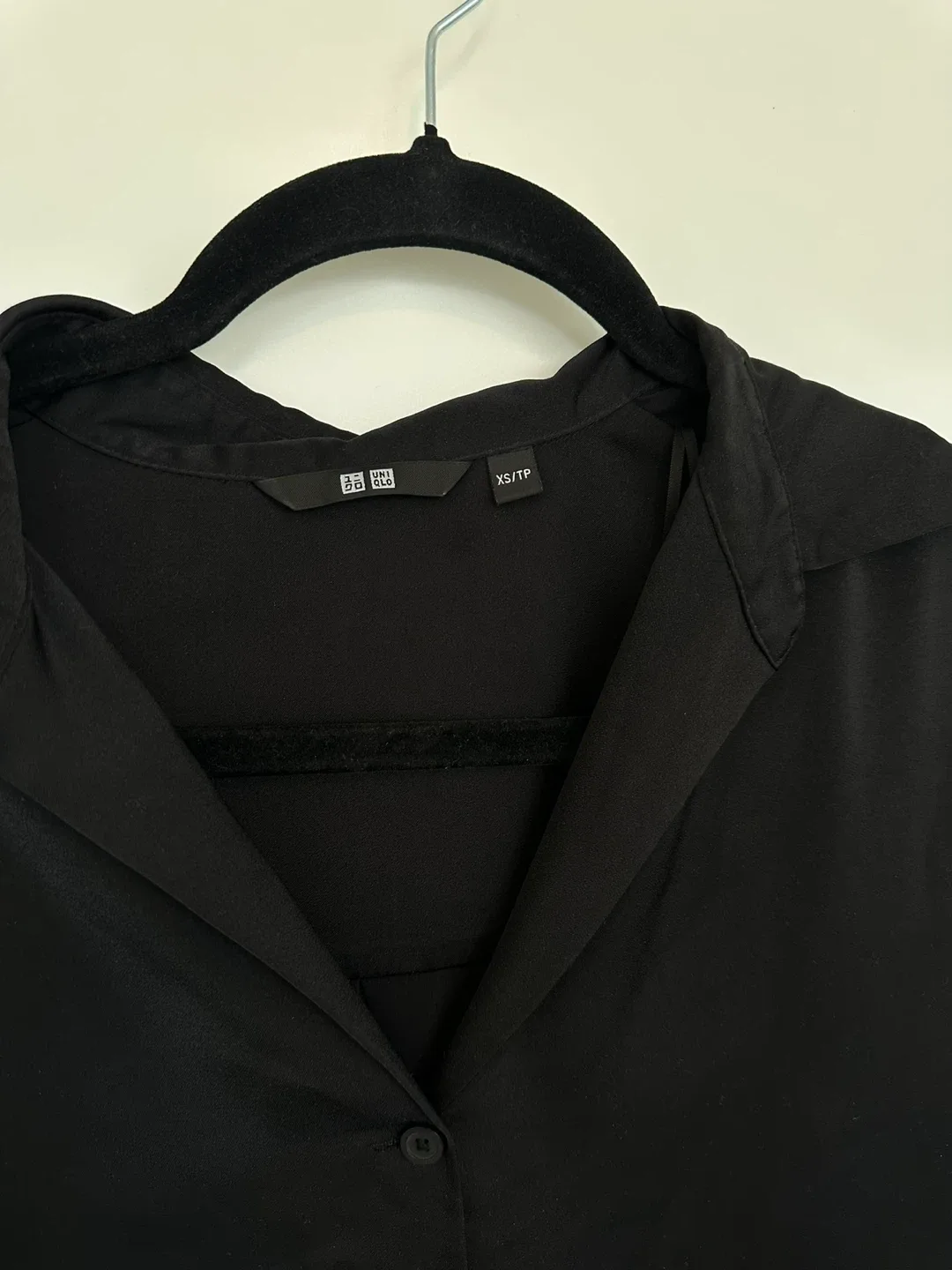 Uniqlo Black Button-Up Shirt - XS - photo 2