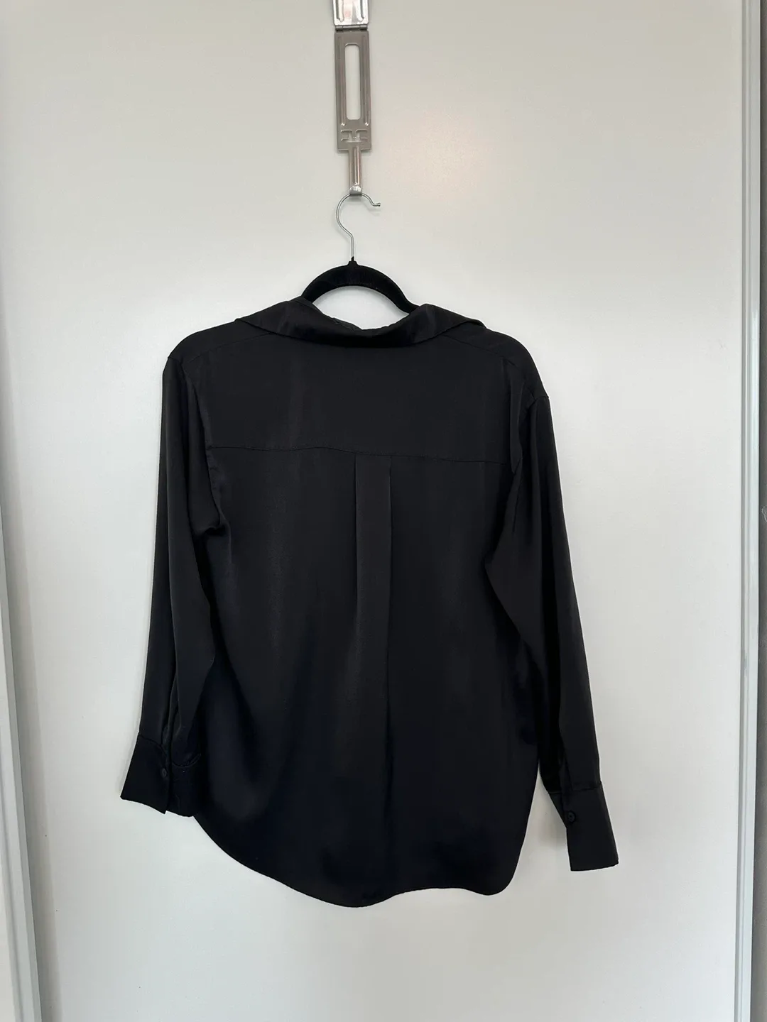 Uniqlo Black Button-Up Shirt - XS - photo 3