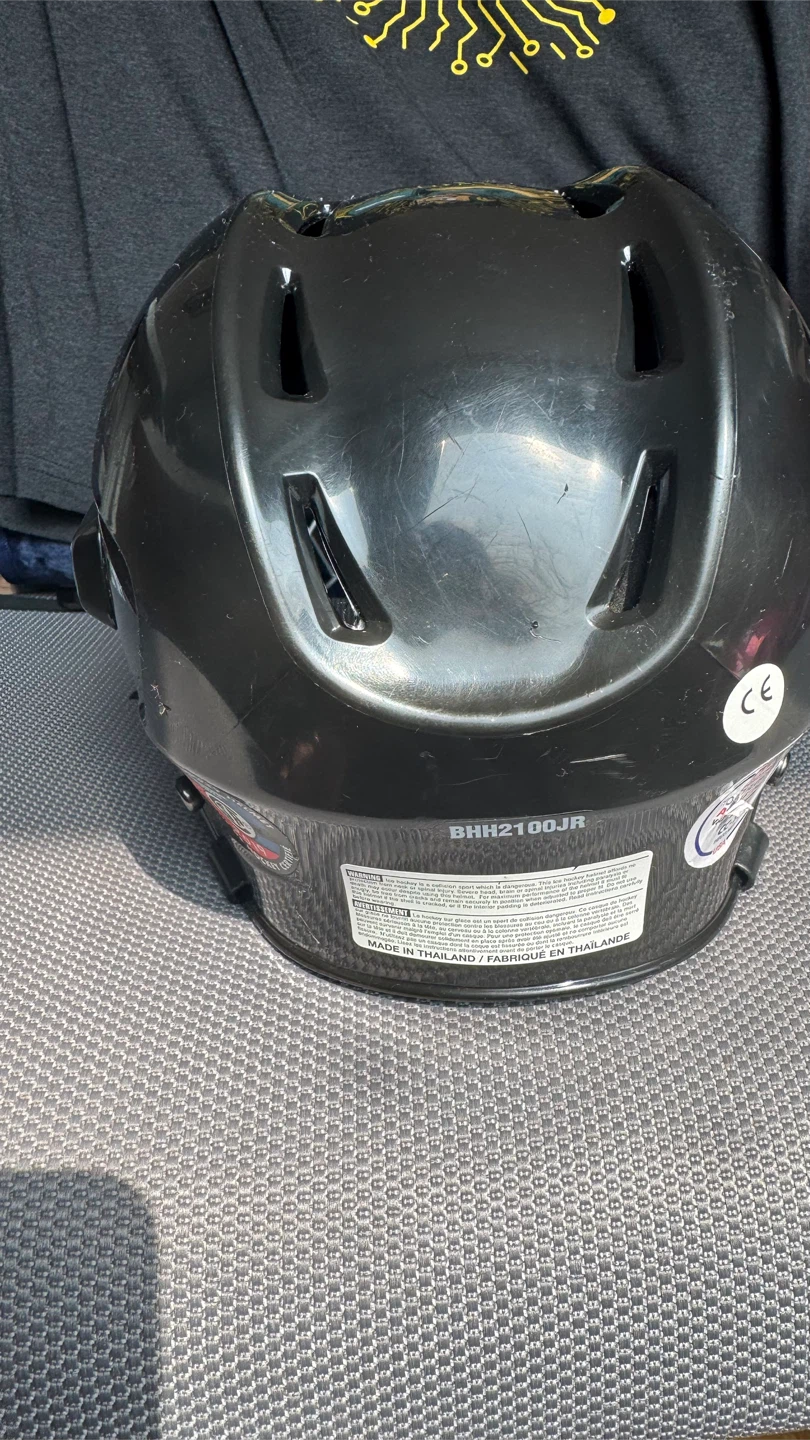 Bauer JR Hockey Helmet with Cage - Size Small - photo 4