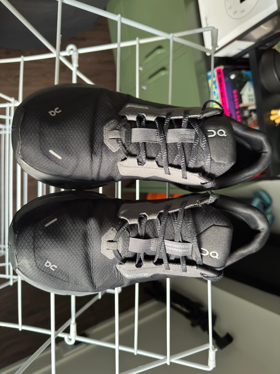 ON Running Cloudswift waterproof Shoes Men's US 9.5