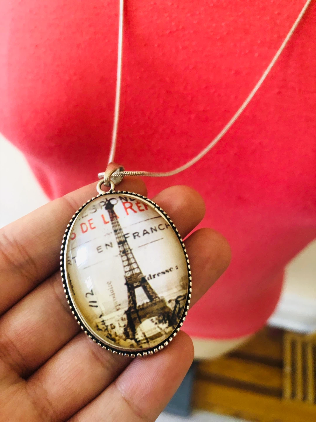 Eiffel Tower Paris Vintage Style Pendant Necklace - photo 2