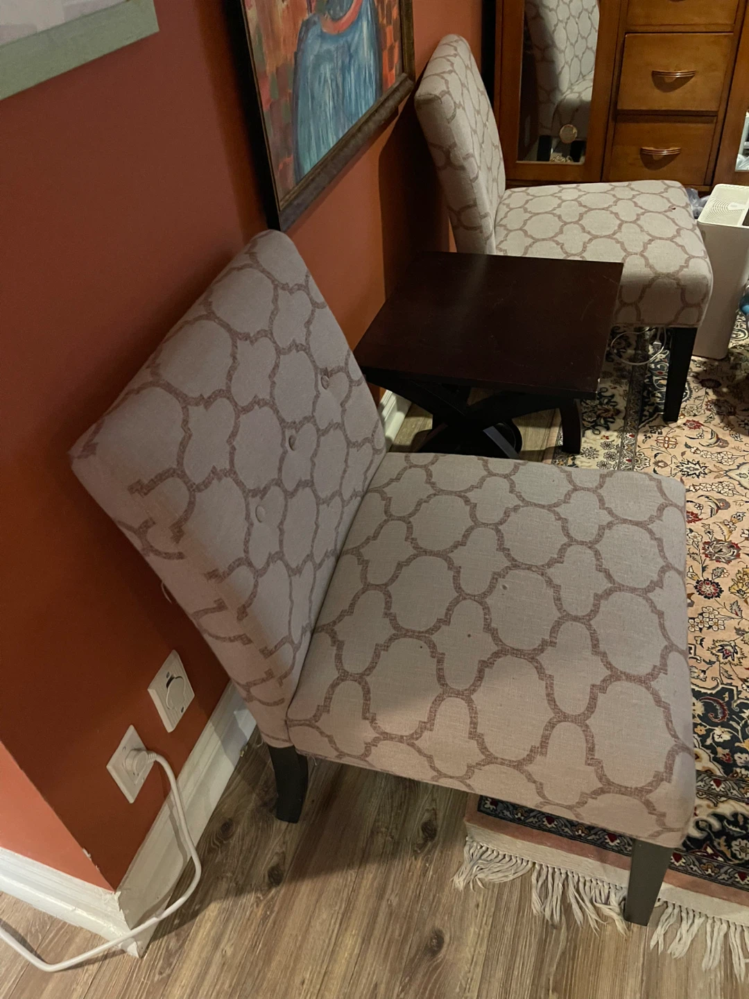 Pair of Slipper Lounge Chairs & table: Very good condition - photo 2