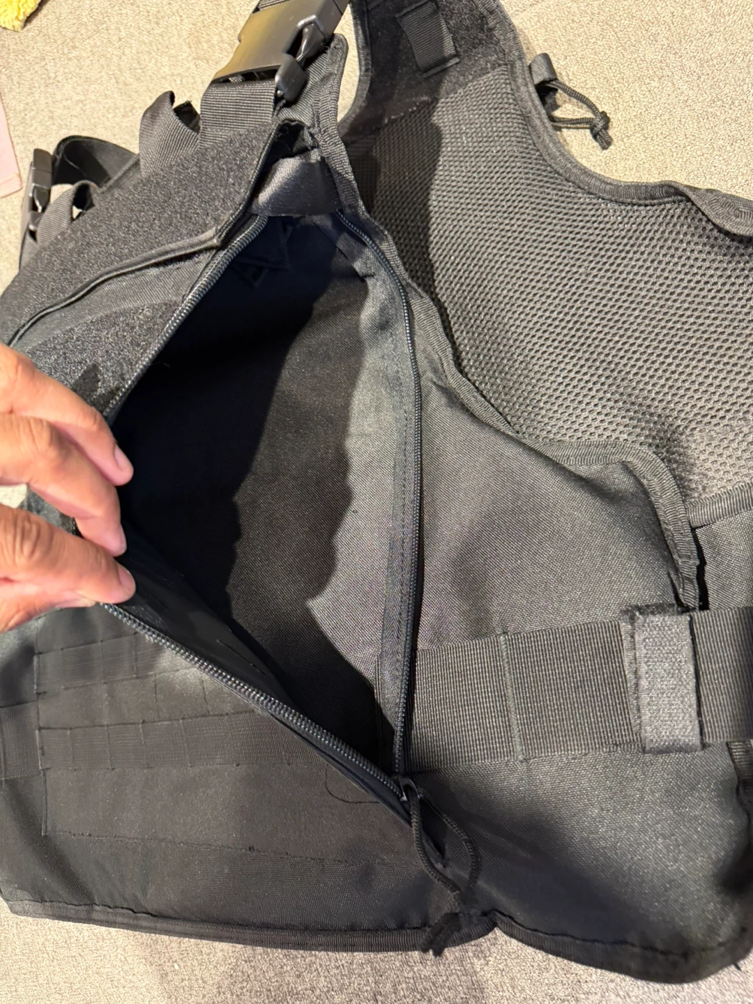 Black Tactical Vest - photo 3