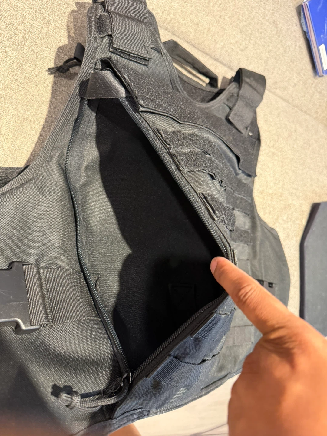 Black Tactical Vest - photo 4
