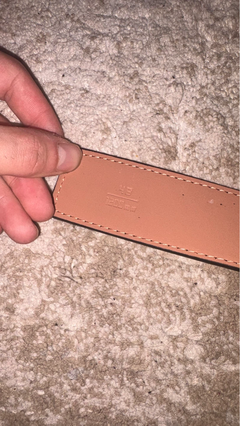 Black and gold lv belt - photo 4