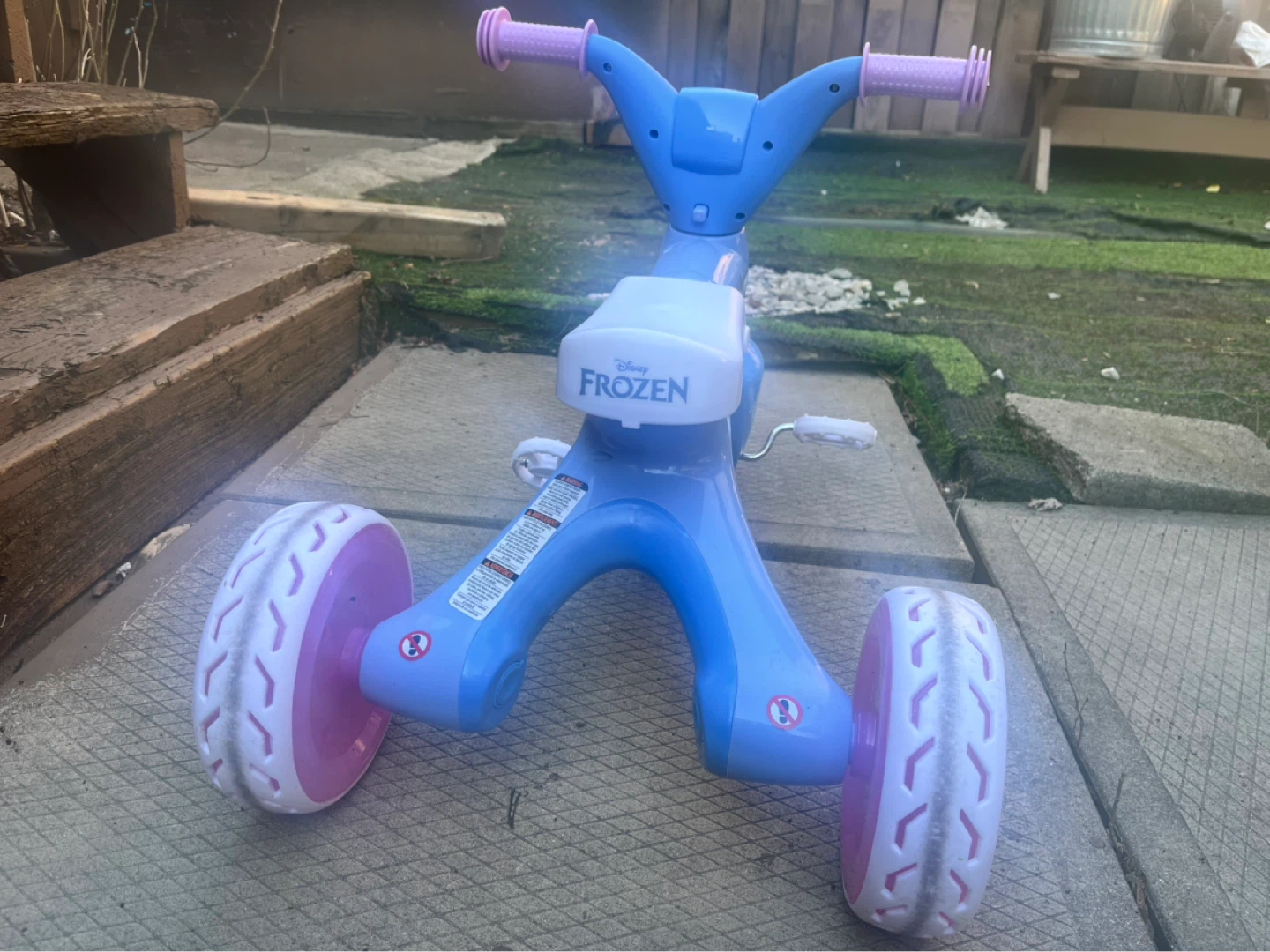 Disney Frozen Toddler Tricycle - photo 4