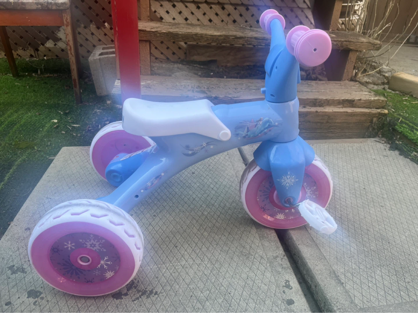 Disney Frozen Toddler Tricycle - photo 3