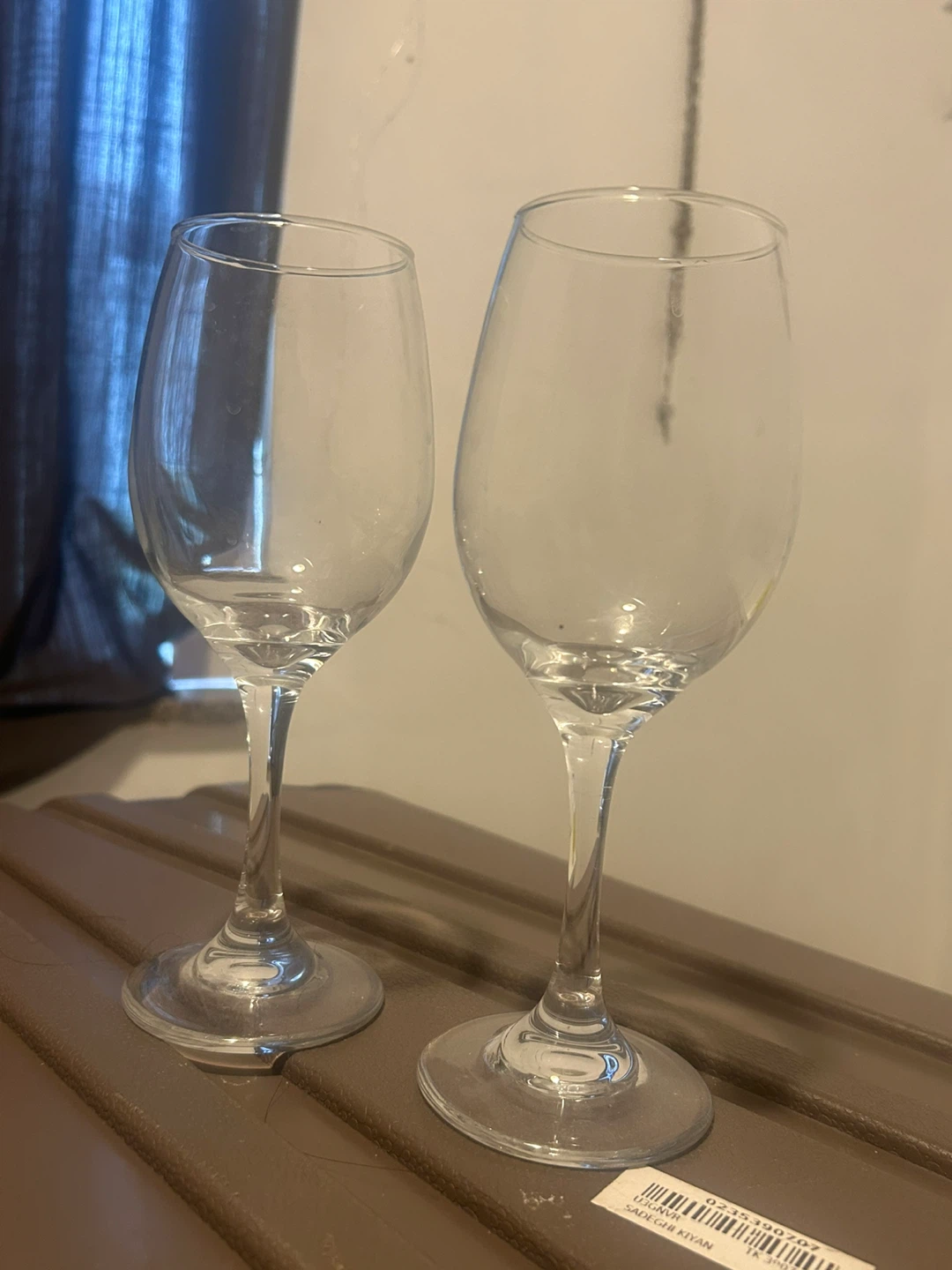 2 Clear Wine Glasses (PICK UP TODAY) - photo 2