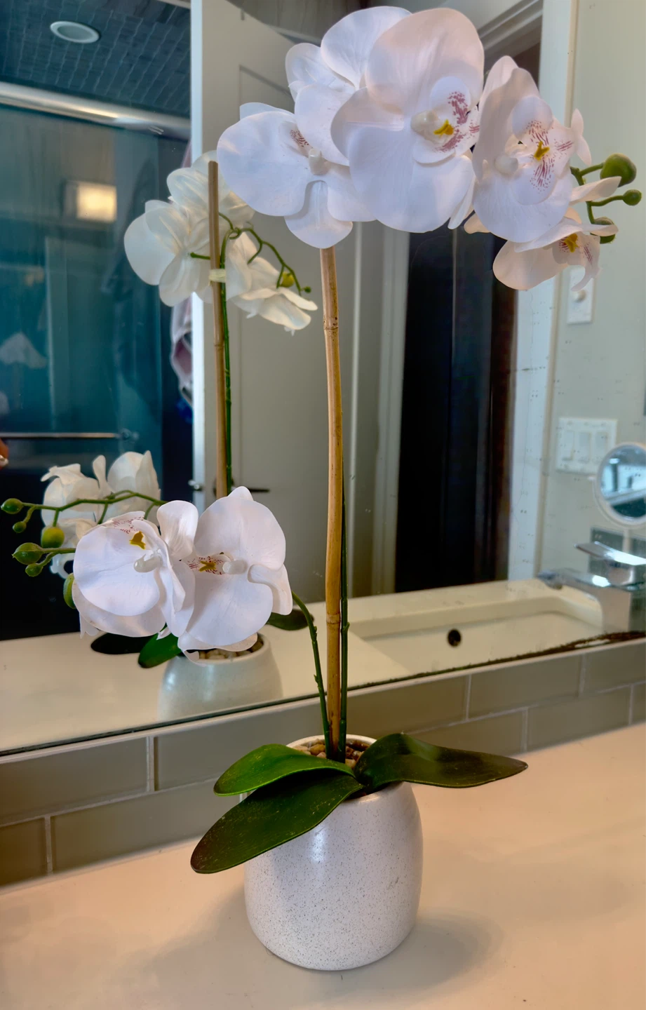 Artificial Plants in White Pots . Home decor. Moving sale - photo 2
