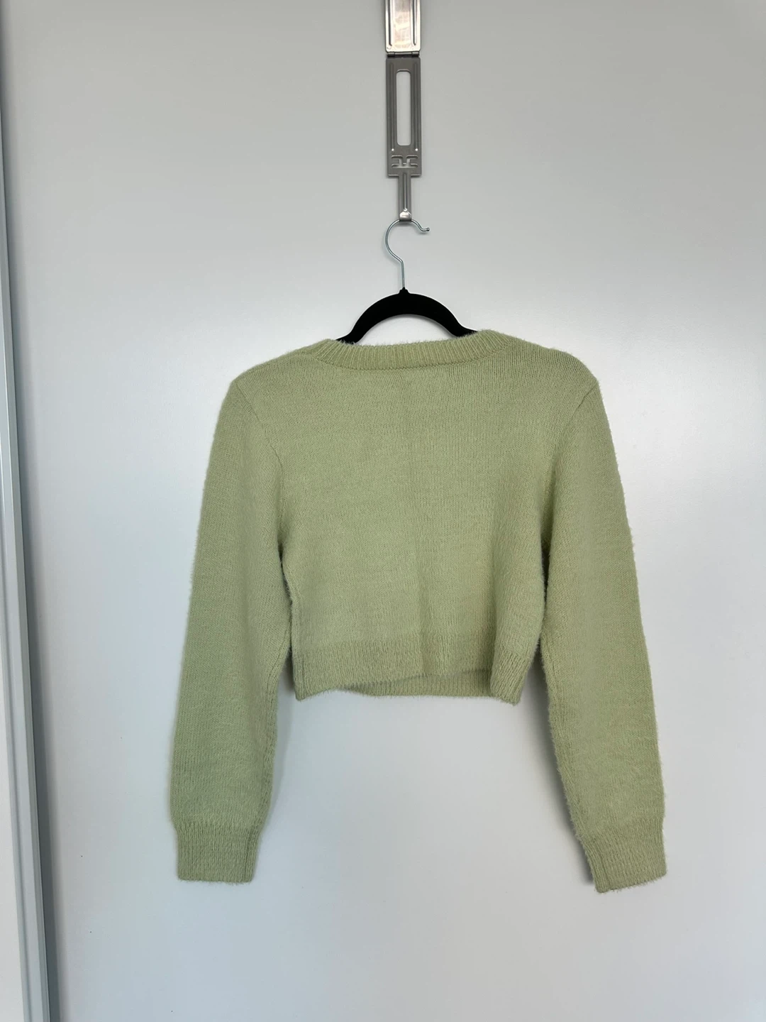 Urban Outfitters Green Fuzzy Cropped Sweater - Size L-G - photo 4