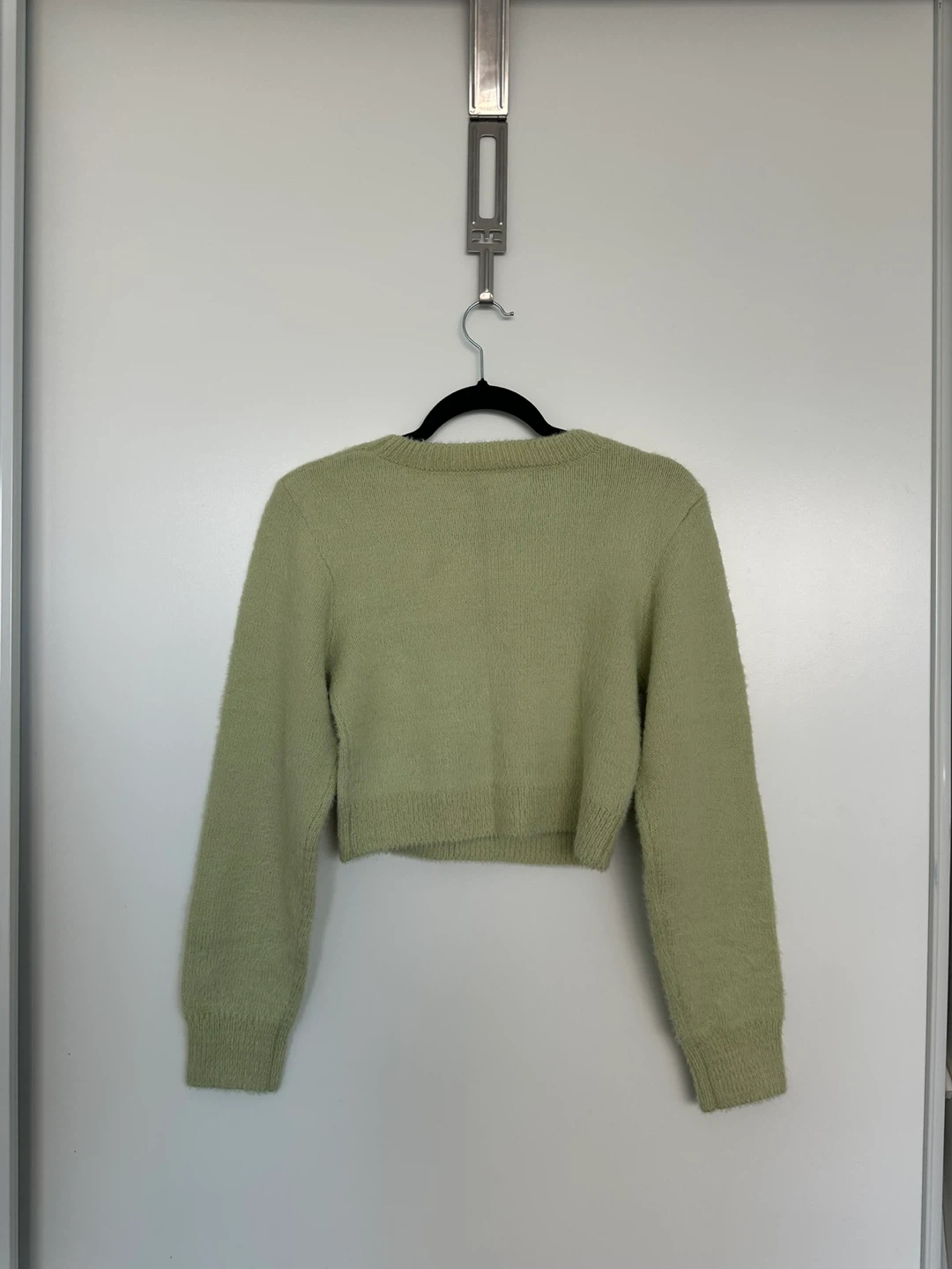 Urban Outfitters Green Fuzzy Cropped Sweater - Size L-G - photo 3