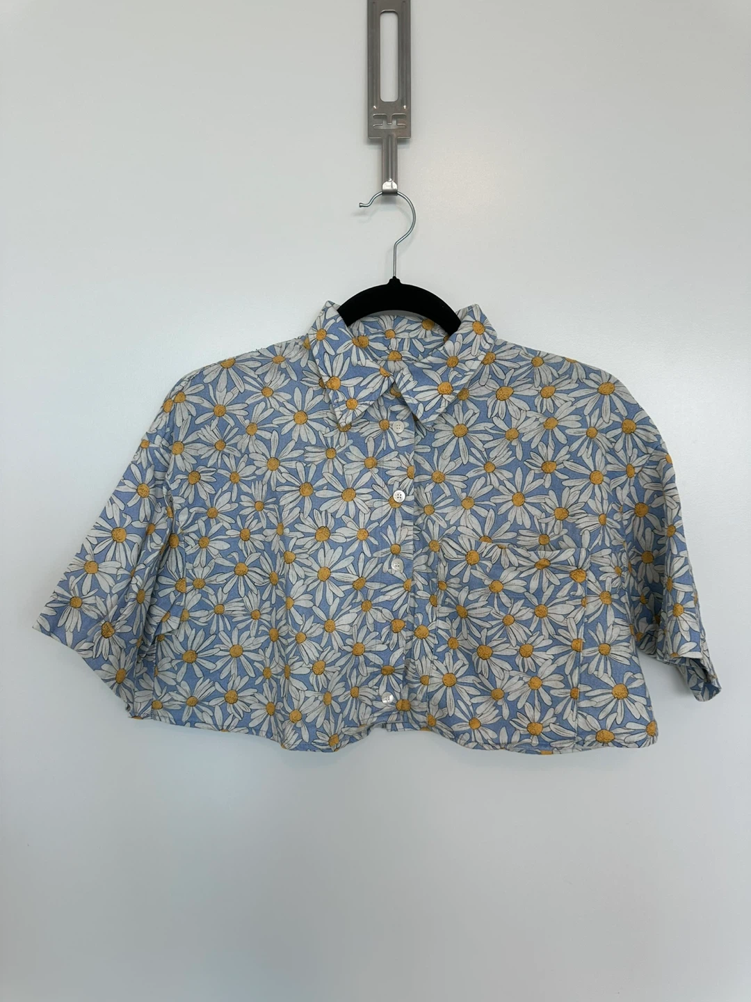 Zara Daisy Print Cropped Shirt XS
