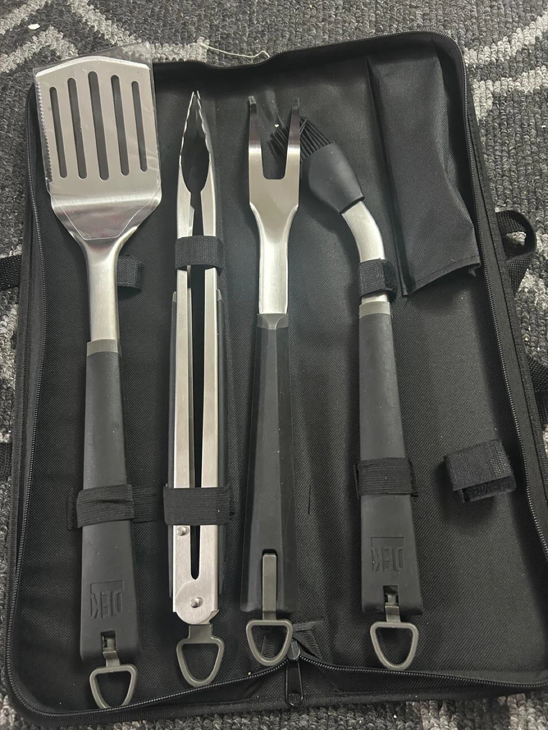 DEK 4-Piece BBQ Tool Set with Carry Case - photo 2