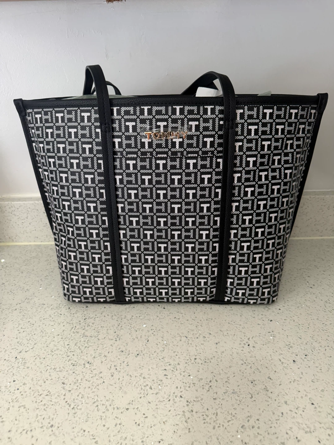 Tommy Hilfiger Tote Bag