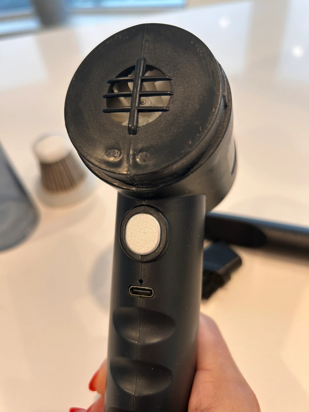 Handheld Cordless Vacuum Cleaner – Portable & Compact - photo 3