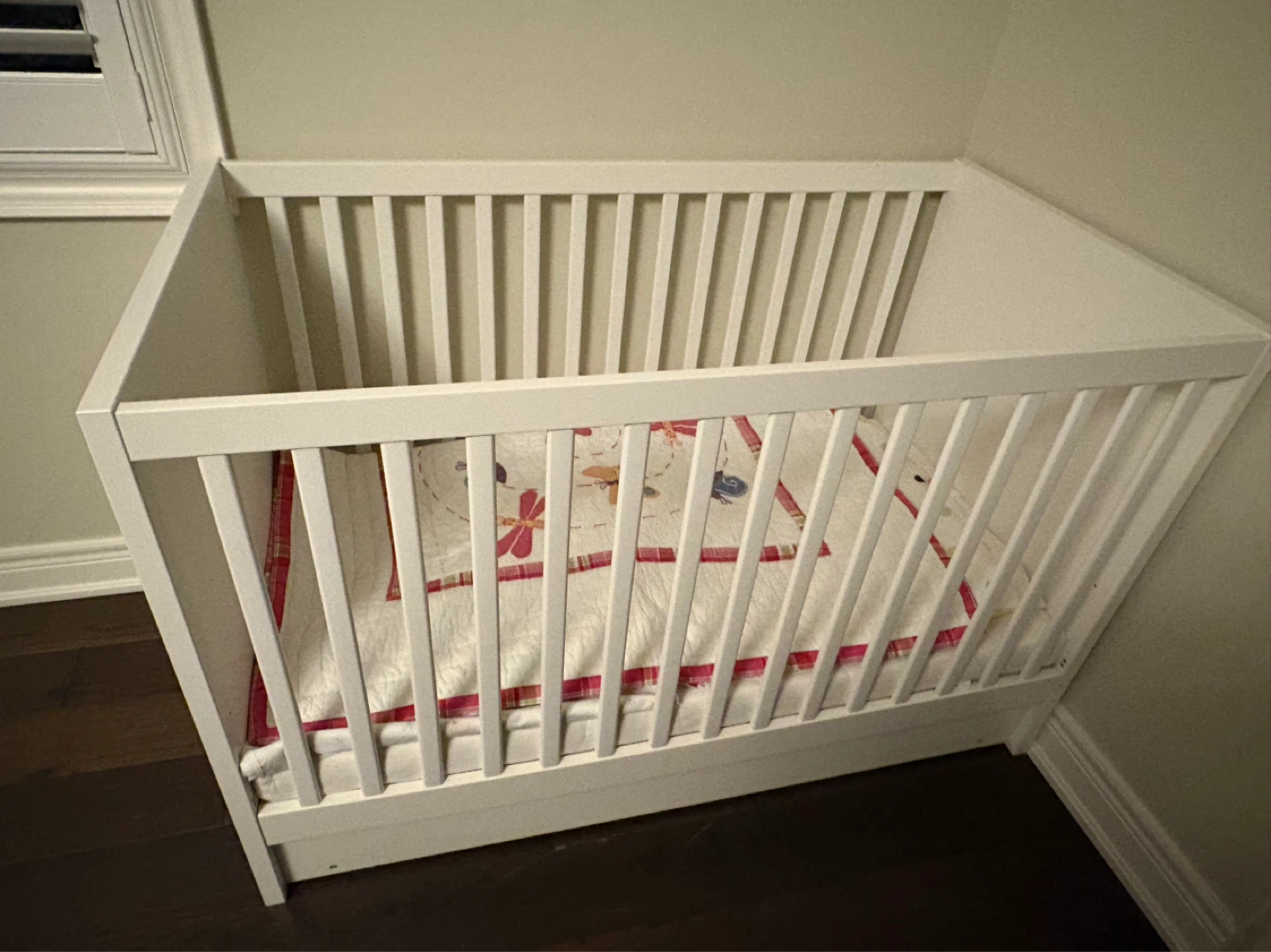 White Baby Crib with mattress - photo 2