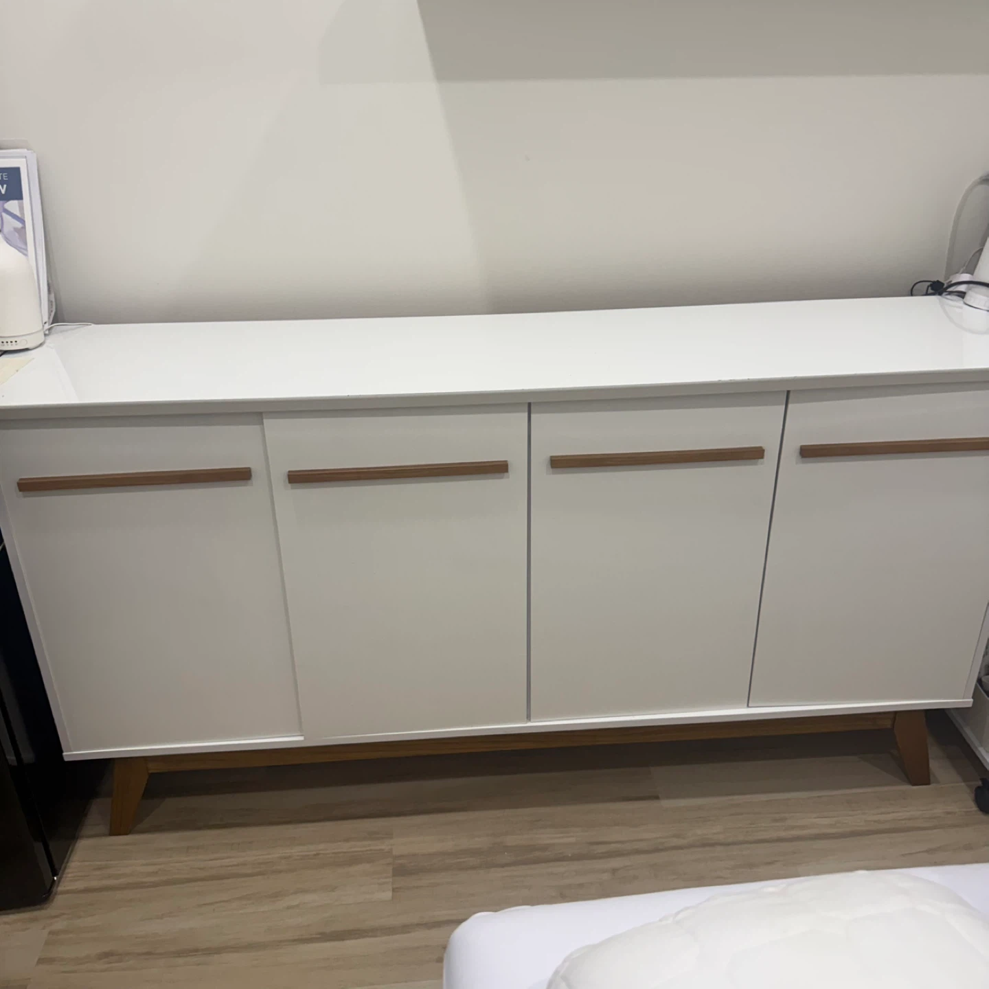 White 4-Door Sideboard with Wooden Legs
