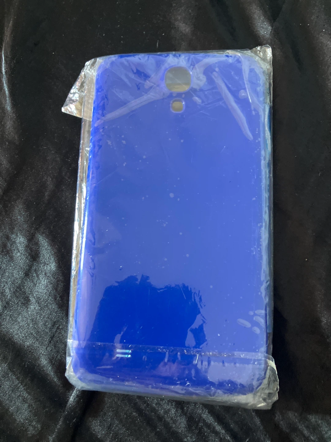 2 Phone Cases - Red & Blue - photo 3