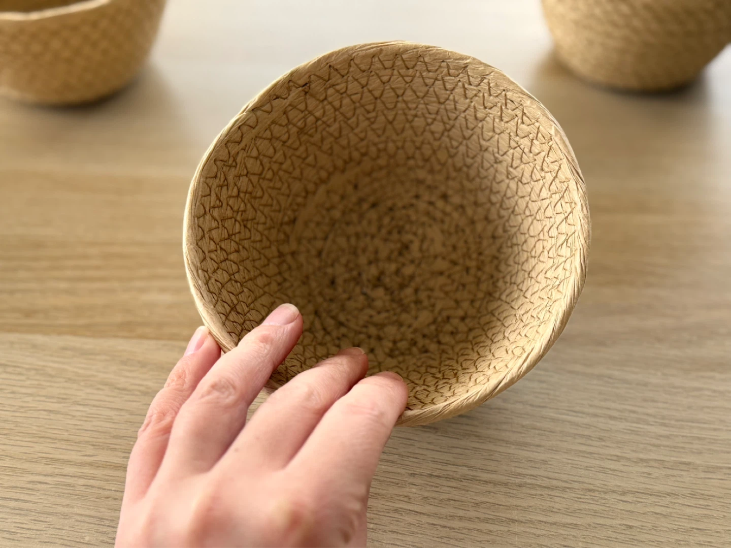 Set of 3 brand new woven seagrass mini bowls - photo 3