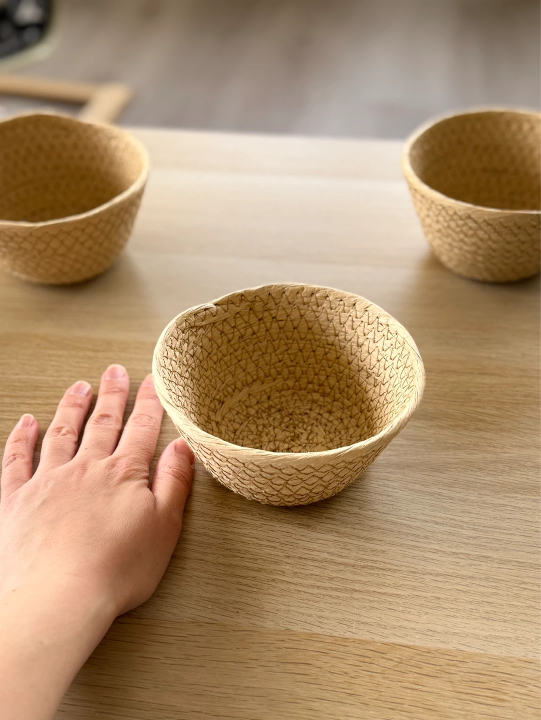 Set of 3 brand new woven seagrass mini bowls - photo 4