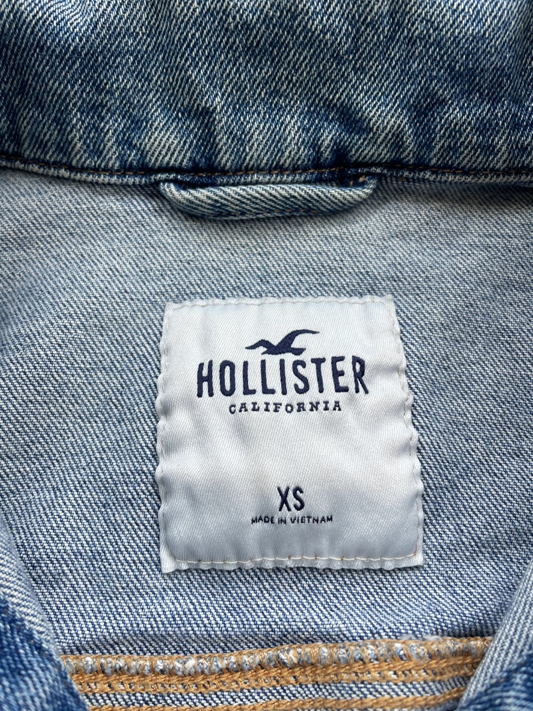 Hollister Denim Jacket (Women XS) - photo 3