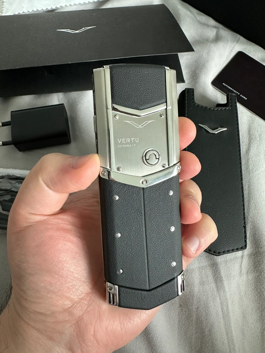 Vertu Signature V Stainless Steel Phone - photo 2