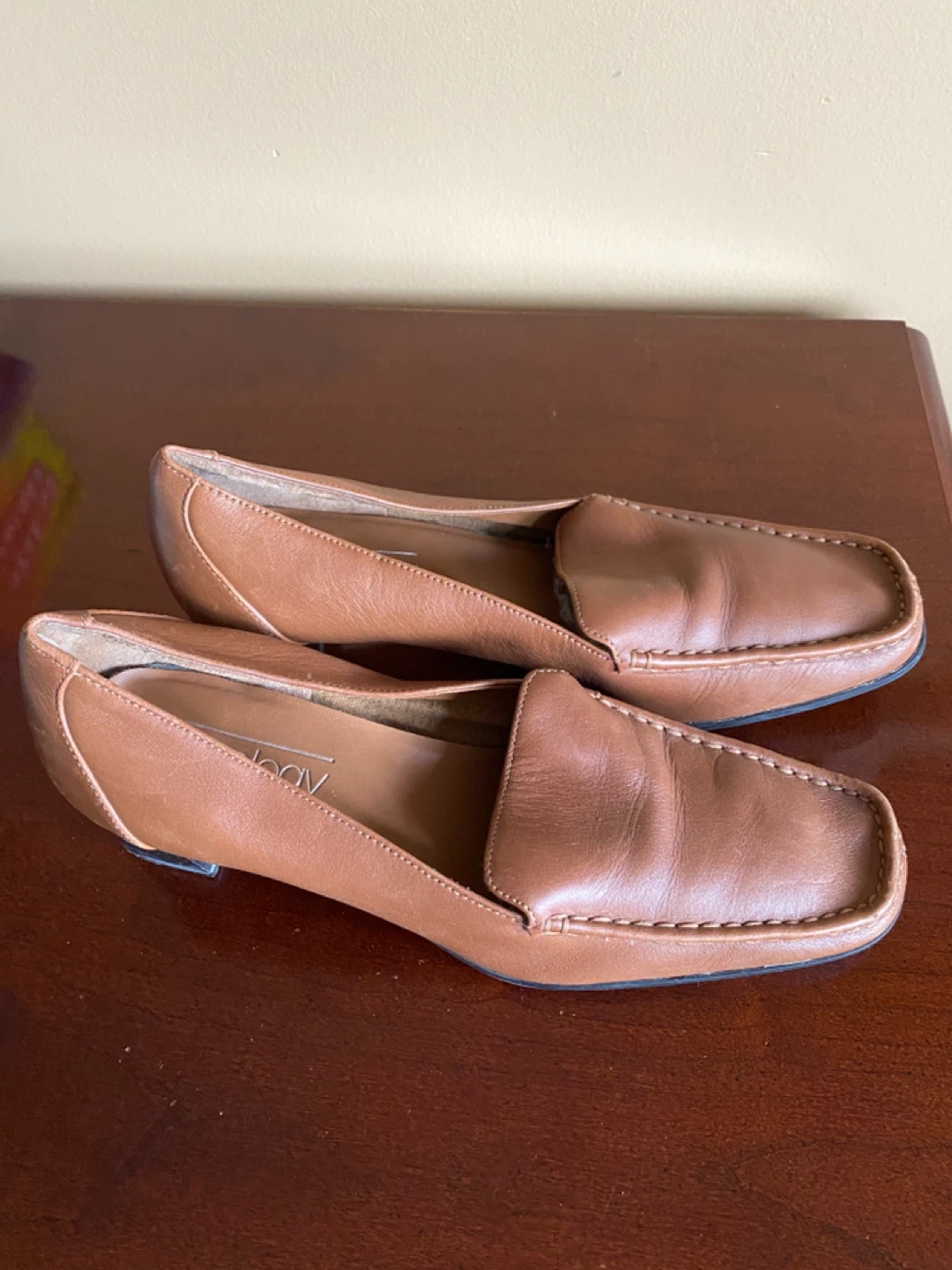 Aerology by Aerosoles Women's Brown Leather Loafers Size 8.5
