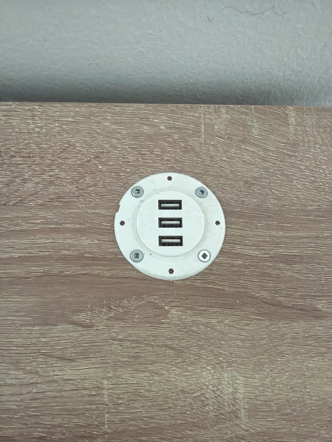 Mainstays 2-Drawer Computer Desk with USB Charger - photo 2