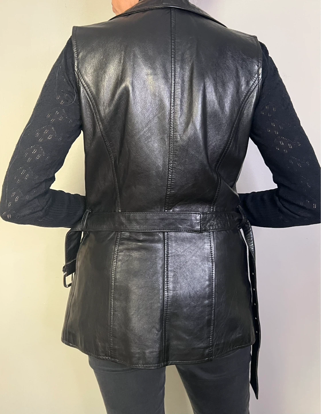 Vent Couver Black Leather Vest - Size M - photo 4