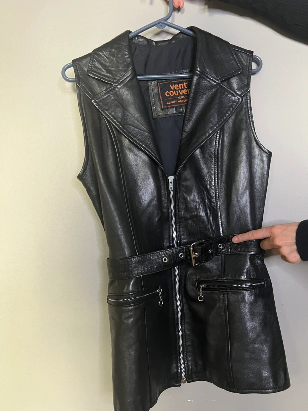 Vent Couver Black Leather Vest - Size M
