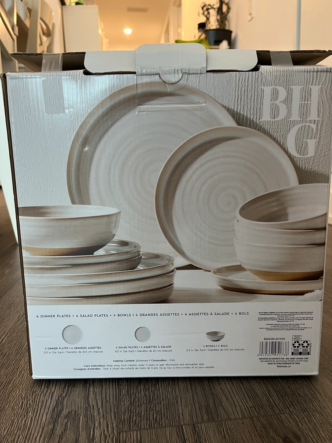 Brand New 12 Piece Dinnerware Set (one plate broken) - photo 2