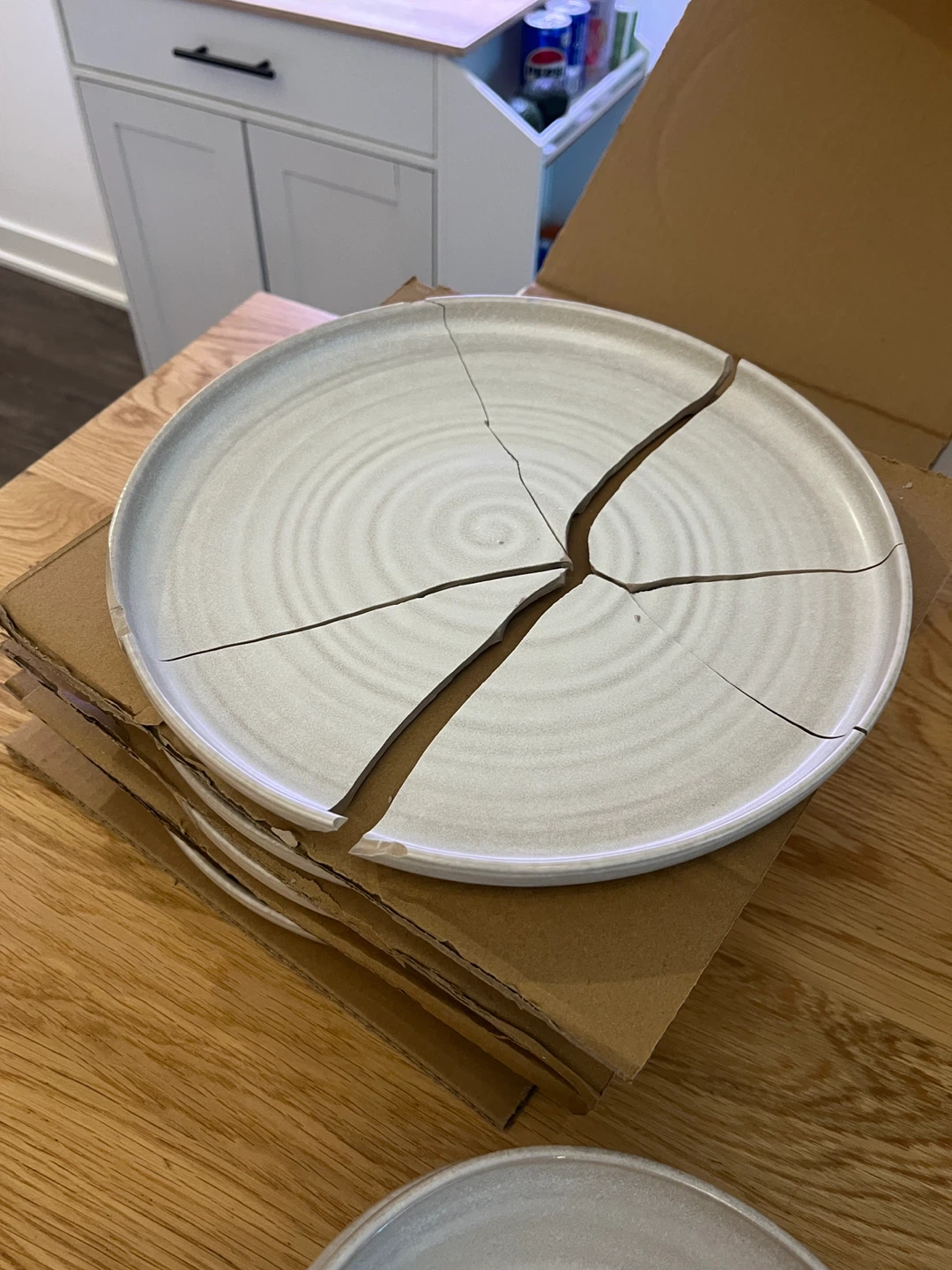 Brand New 12 Piece Dinnerware Set (one plate broken) - photo 4