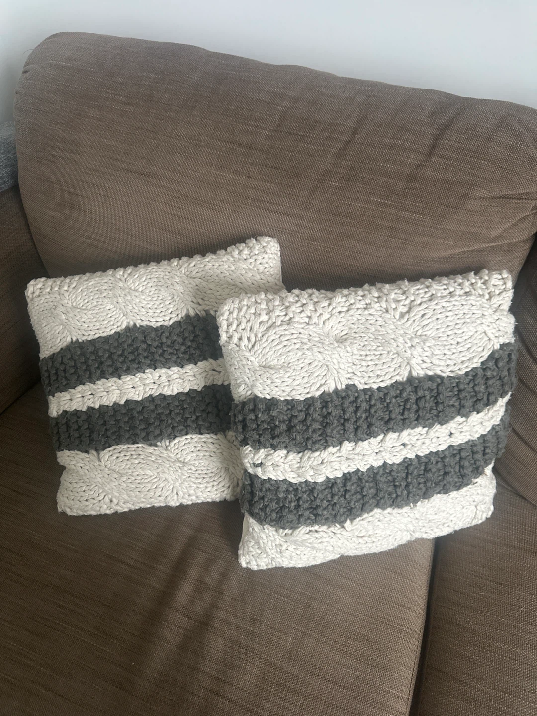 Knit Throw Pillows (Set of 2)