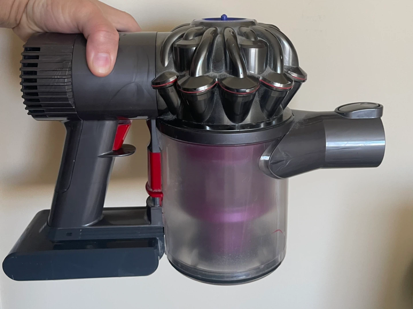 For parts only Dyson V6 Animal Cordless Vacuum Cleaner - photo 3