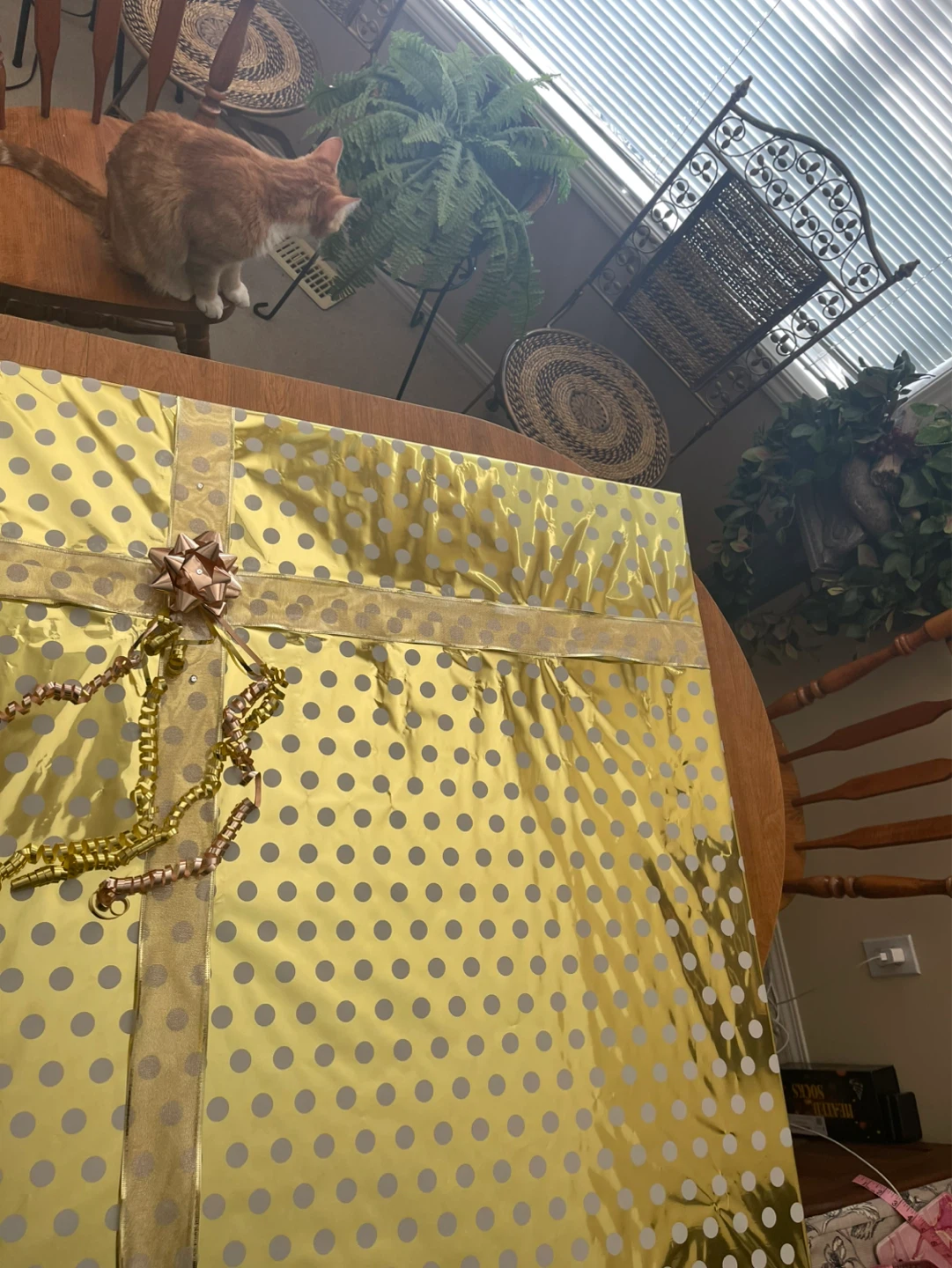 Large Gift Wrapped Item - photo 2