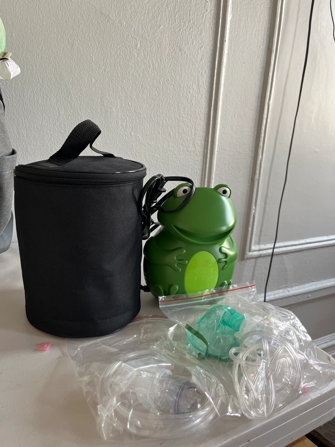 Frog Nebulizer Machine with Carrying Case and Accessories - photo 2