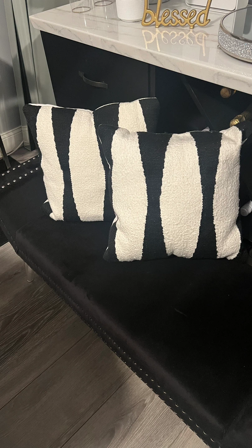 Black and White Striped Throw Pillows (Set of 2) - photo 2