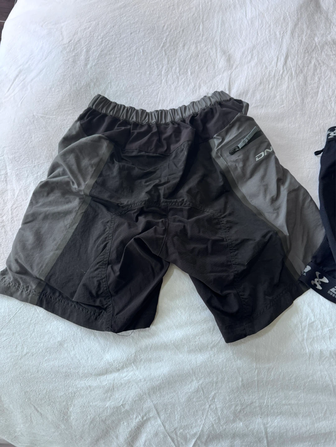 Descente ‘DNB’ Padded Trail Riding Shorts - photo 3